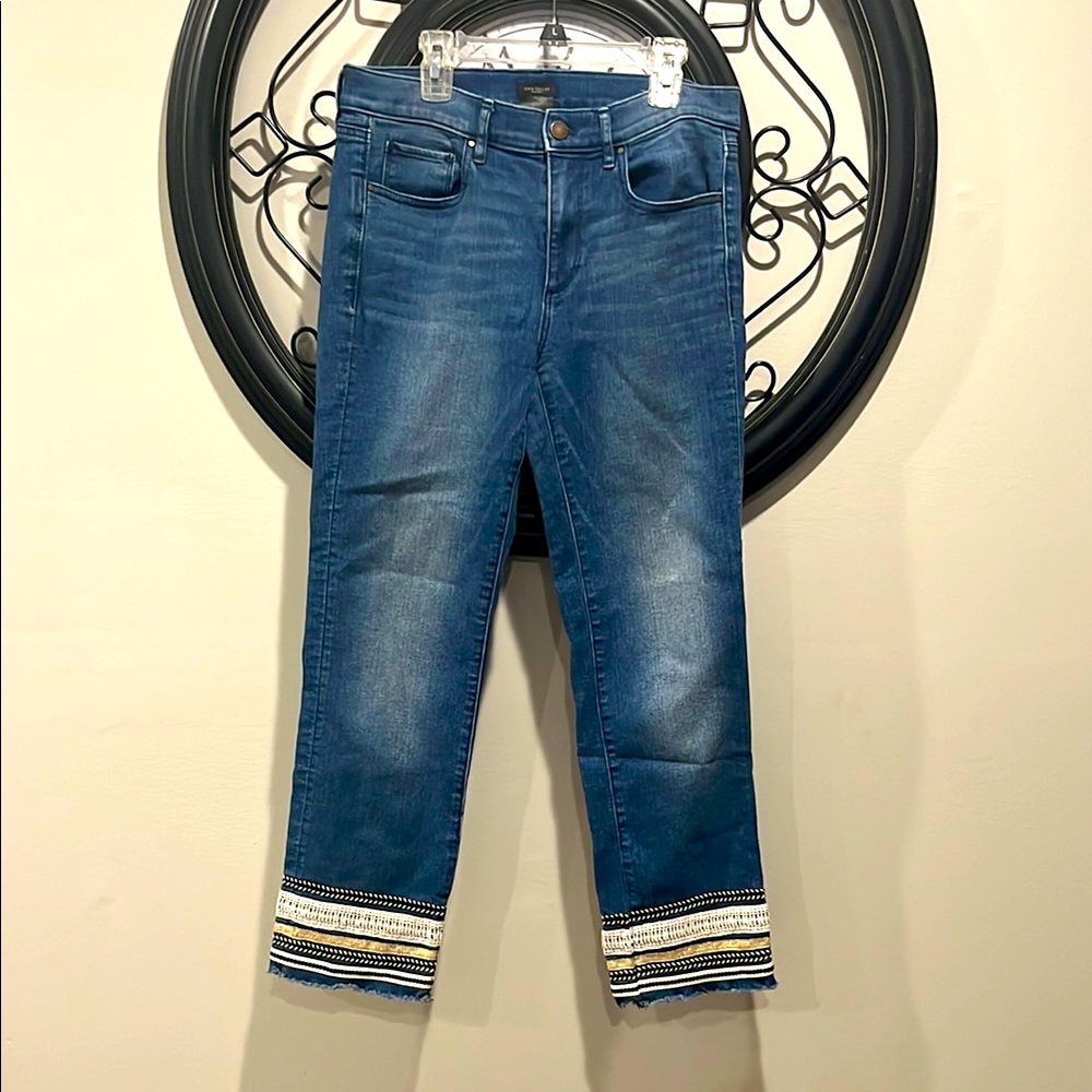 Ann Taylor factory Modern 6 crop jeans, Embellishments at bottom & frayed hem